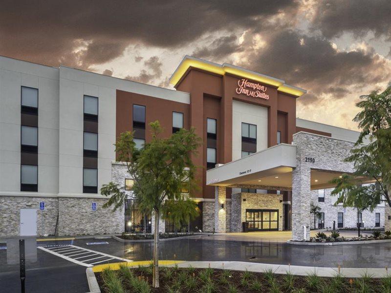 Hampton Inn & Suites Santa Maria Εξωτερικό φωτογραφία
